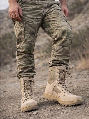New Vibram Men's Steel Toe Lace Up Tactical Boots 9 1/2